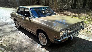 Lietuvoje parduodamas &bdquo;Toyota Crown&ldquo;