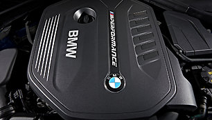 Atnaujintas pirmos serijos BMW