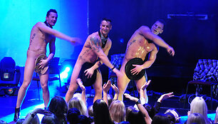 &bdquo;EROTICshowMEN 2011&ldquo; finale &scaron;okėjai nesigėdijo nieko