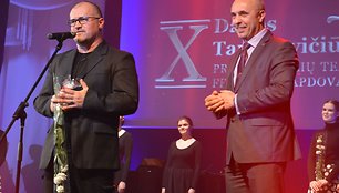 Varėnoje baigėsi jau dešimtasis žymios kraštietės, iš Senosios Varėnos kilusios režisierės Dalios Tamulevičiūtės profesionalių teatrų festivalis.