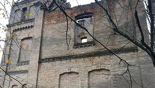 Restauruojamas Kamari&scaron;kių dvaras virs menininkų kūrybos erdve