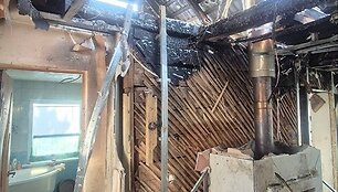 Agnės Urbonaitės &scaron;eimą i&scaron;tiko tragedija &ndash; sudegė namai