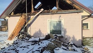 Agnės Urbonaitės &scaron;eimą i&scaron;tiko tragedija &ndash; sudegė namai