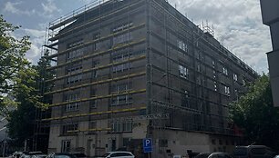 Nelegalios pastate Naugarduko g. 41, Vilniuje