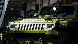 Panevėžyje pristatytas pirmasis &scaron;arvuotis &bdquo;TAURUS&ldquo;