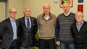 Lietuvos trenerių taryba: (i&scaron; kairės) tarybos sekretorius Raimondas Statkevičius, nariai Vytautas Jančiauskas, Benjaminas Zelkevičius, Kęstutis Latoža ir Rimvydas Kochanauskas 