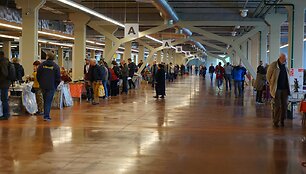 Gariūnų parke &ndash; pirmoji tarptautinė sendaikčių mugė