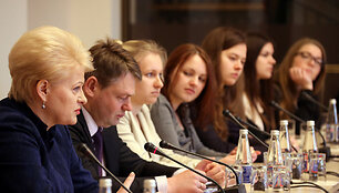 Dalia Grybauskaitė susitiko su ekonomiką studijuojančiais studentais