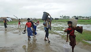 Bangladešą pasiekė ciklonas