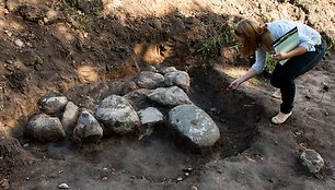 Žvalgymų metu aptiktos griuvenos, menančios XIX a. 