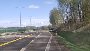 Prie Kauno susidūrė 4 automobiliai