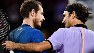 Rogeris Federeris ir Andy Murray sužaidė labdaringą mačą Ciuriche