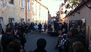 Užupyje pakabinta dar viena Konstitucija.