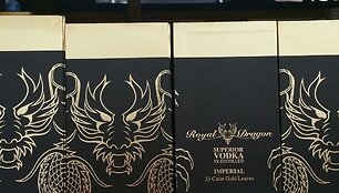 Degtinė su auksu