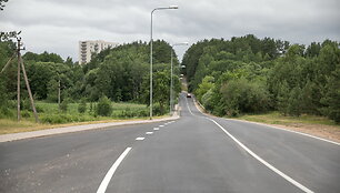Sutvarkytas Senasis Pilaitės kelias
