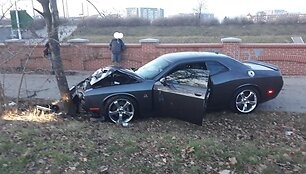 Sudaužytas &bdquo;Dodge Challenger&ldquo; Vroclave