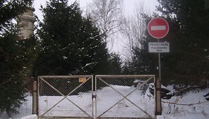 &Scaron;iuo keliu sodų gyventojai negali naudotis nei žiemą, nei vasarą.
