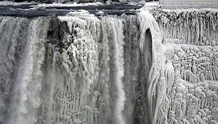 Užšalęs Niagaros krioklys