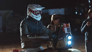 Arūnas Gelažninkas pirmą maratono Dakare dieną