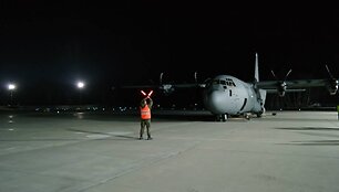 Naikintuvai F-16 ir kiti JAV lėktuvai jau Lenkijoje
