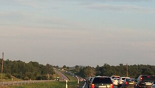 Kam&scaron;tis autostradoje prie&scaron; Kryžkalnį