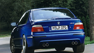 BMW M5 E39