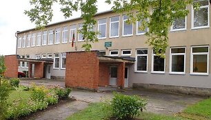 Girininkų pagrindinės mokyklos Rokų skyriaus