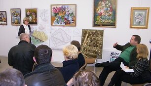 Gyventojų neįtikino projekto organizatorių pažadai dalį teritorijos palikti prieinamą visiems. 