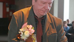 J.&Scaron;ik&scaron;nelis skyriaus pirmininku i&scaron;rinktas beveik vienbalsiai.