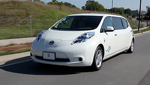 „Nissan Leaf“ limuzinas