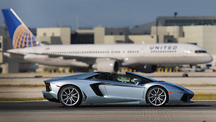 „Lamborghini Aventador LP700-4 Roadster“