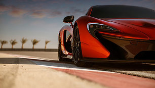 „McLaren P1“