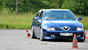 &bdquo;Alfa Romeo 166&ldquo;