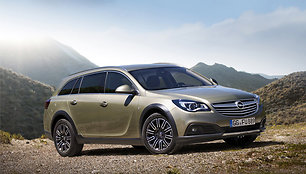 „Opel Insignia Country Tourer“