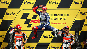 &bdquo;MotoGP&ldquo; Silverstouno lektynių podiumas