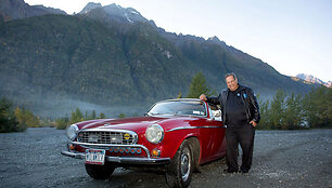 Irvas Gordonas &scaron;alia nuosavo 1966-ųjų &bdquo;Volvo P1800&ldquo;