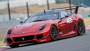 „Ferrari 599XX Evoluzione“ debiutas „Suzuka“ trasoje