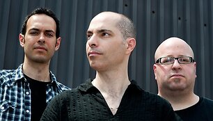 &bdquo;Asafo Sirkio trio" i&scaron; Londono