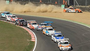 „Porsche Carrera Cup GB“ 2012 – pirmas etapas „Brands Hatch“ trasoje