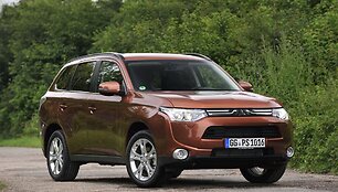 &bdquo;Mitsubishi Outlander&ldquo; 2012