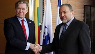 Izraelio ir Lietuvos užsienio reikalų ministrai Avigdoras Liebermanas ir Audronius Ažubalis