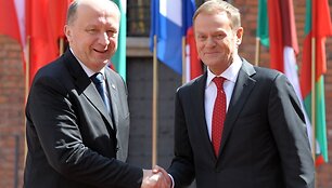 Polish Prime Minister Donald Tuskand his Lithuanian counterpart Andrius Kubilius