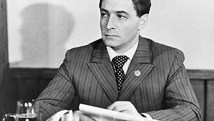 Вячеслав Тихонов