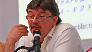Андрей Константинов 