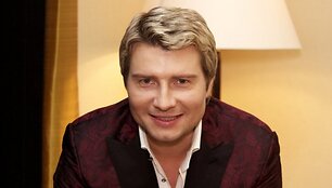 Николай Басков стремительно толстеет