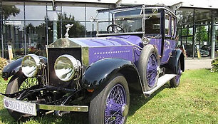 Фиолетовый Rolls-Royce Николая II опять продают - за 7 млн