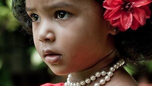 Vandens festivalio akimirka (Amarapura, Mandalajus)