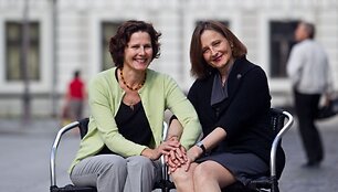 Aldona Vaičiulaitytė-DeBold ir Danutė Vaičiulaitytė-Nourse