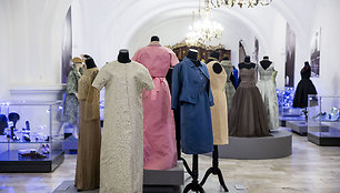 Aleksandro Vasiljevo kolekcijos paroda „Paryžiaus mados magai. 1920–1999 m.“