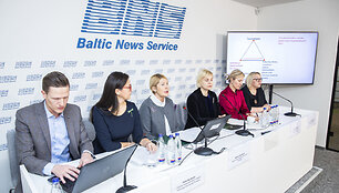 Spaudos konferencija &bdquo;Kur dingsta gyventojų sumokėti pinigai už pakuotes&ldquo;
